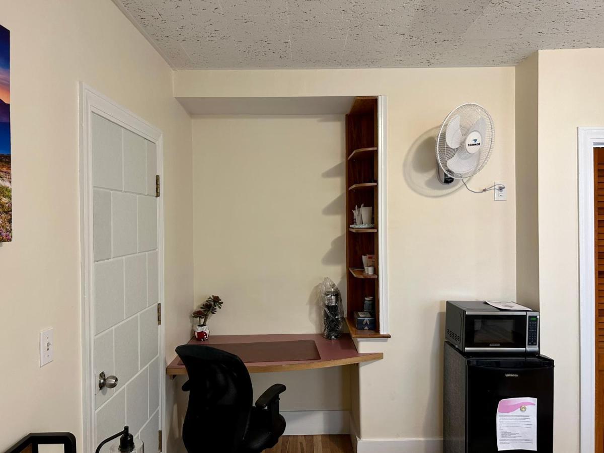 Traveler'S Den In Medford Leilighet Eksteriør bilde