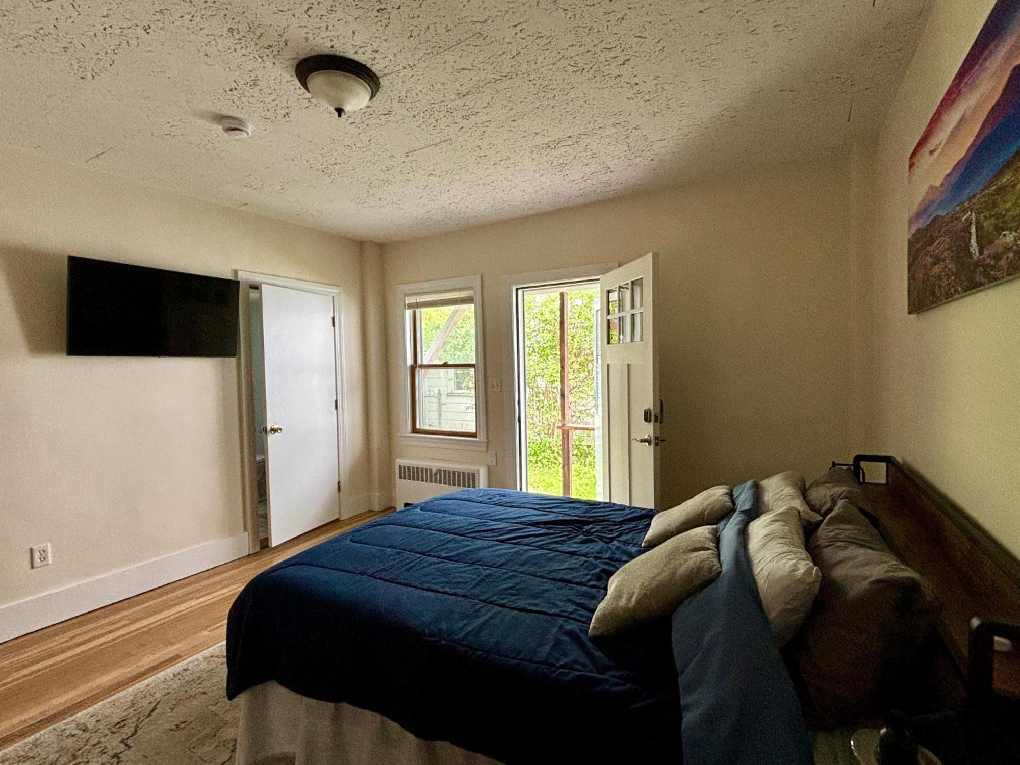 Traveler'S Den In Medford Leilighet Eksteriør bilde